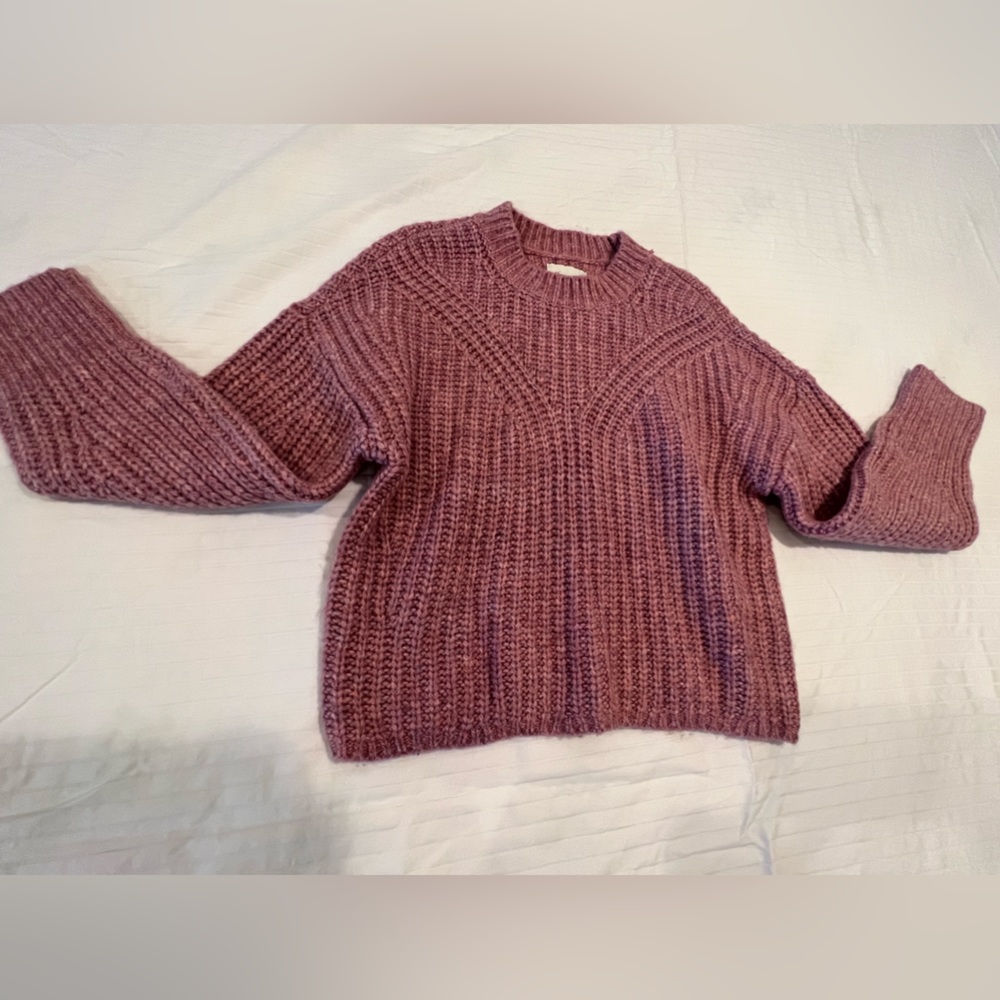 Brand new without tag Abercrombie & Fitch oversized pink sweater XS
